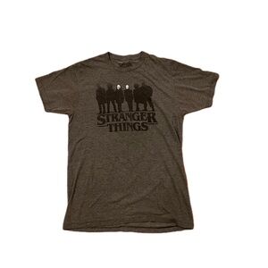 Stranger Things Season 2 Gray T-Shirt Men’s Small